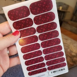 Jamberry Cranberry Twist Nail Wraps